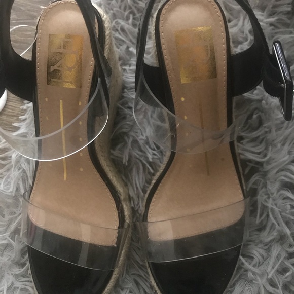 Heels - Picture 4 of 4